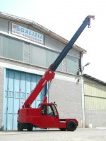 Galizia’s new 2t capacity GK20 and F200 on Cranes Today